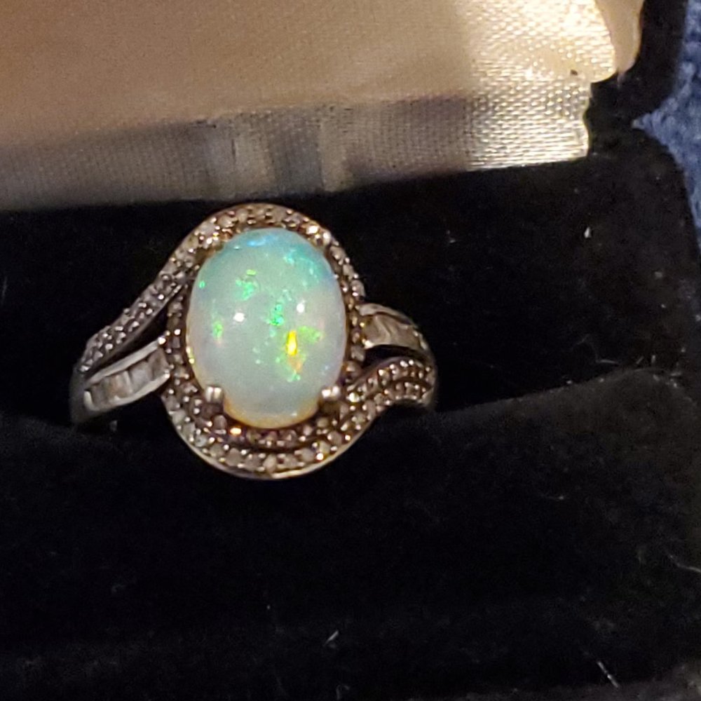 Ethiopian Opal and White topaz